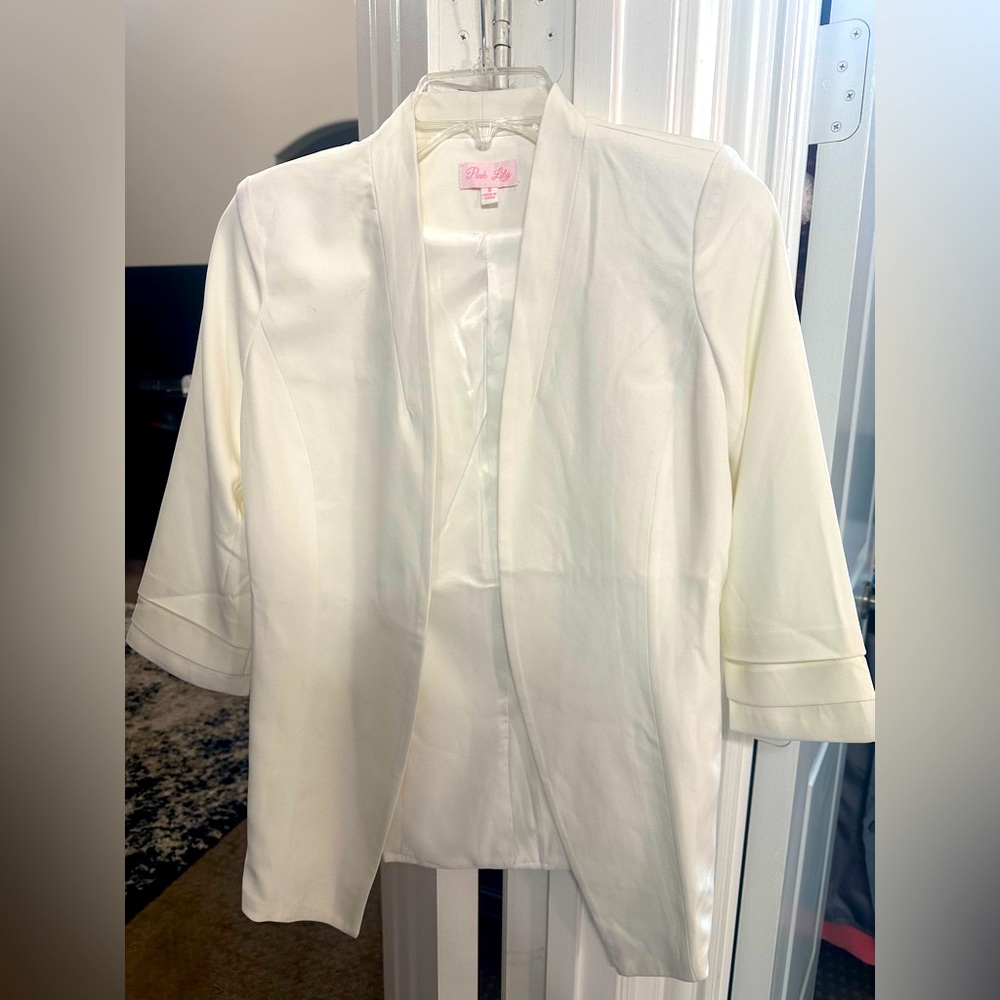 White blazer jacket from pink lily size small.